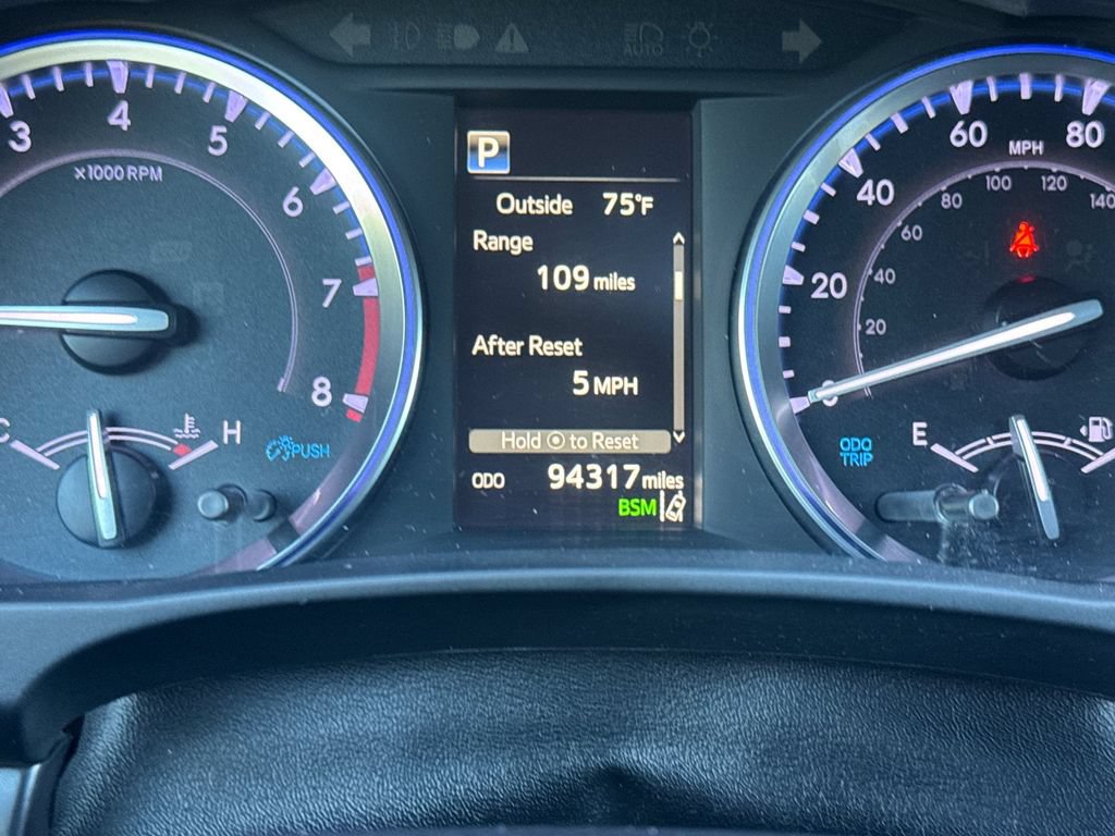 Used 2019 Toyota Highlander SE AWD/4WD image 34