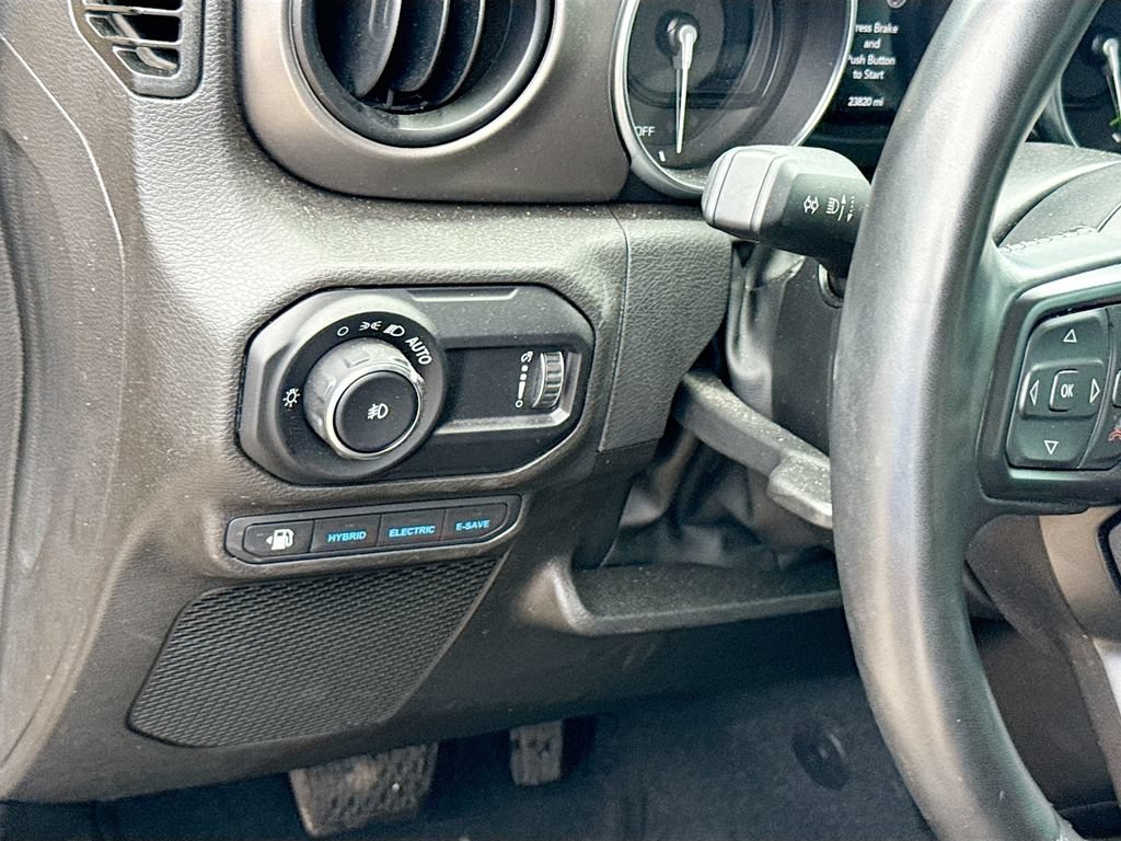 Used 2023 Jeep Wrangler Unlimited w/ Cold Weather Group AWD/4WD image 11