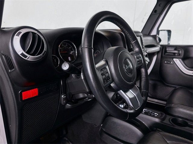 Used 2017 Jeep Wrangler Unlimited Rubicon image 9