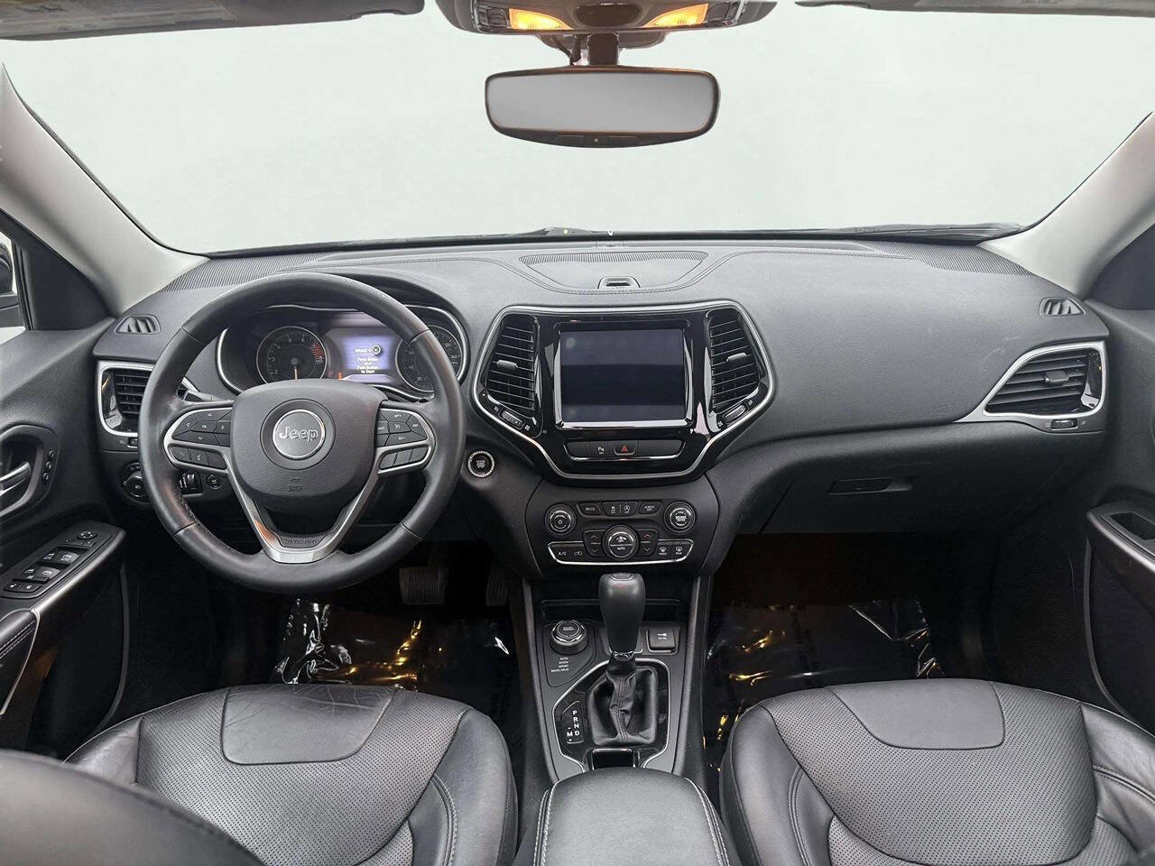 Used 2019 Jeep Cherokee Limited image 14