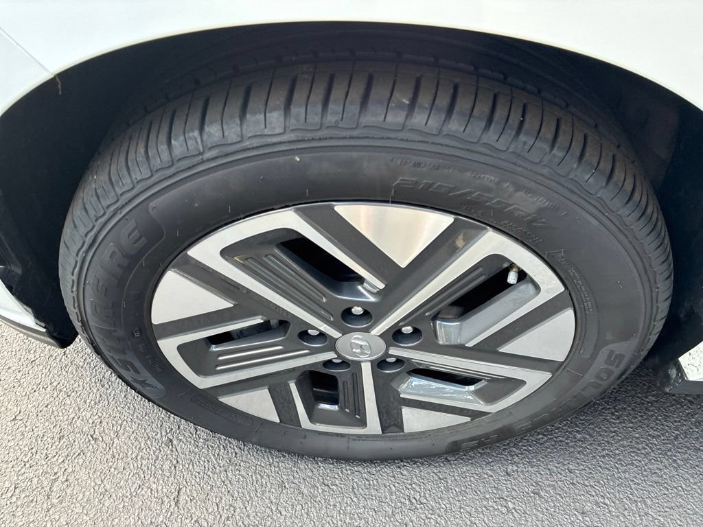 Used 2023 Hyundai Kona SEL FWD image 12