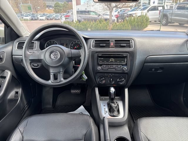 Used 2014 Volkswagen Jetta SE FWD image 18