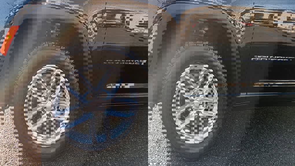 Used 2021 Jeep Grand Cherokee L Laredo w/ Luxury Tech Group I image 3