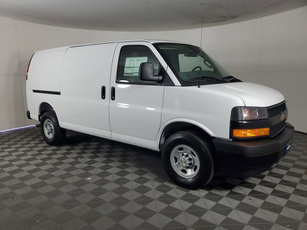 New 2026 Chevrolet Express 2500 w/ Driver Convenience Package image 3
