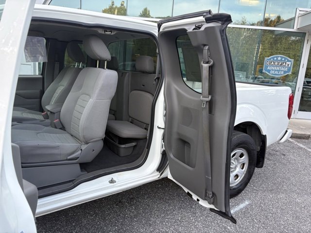Used 2020 Nissan Frontier S image 23