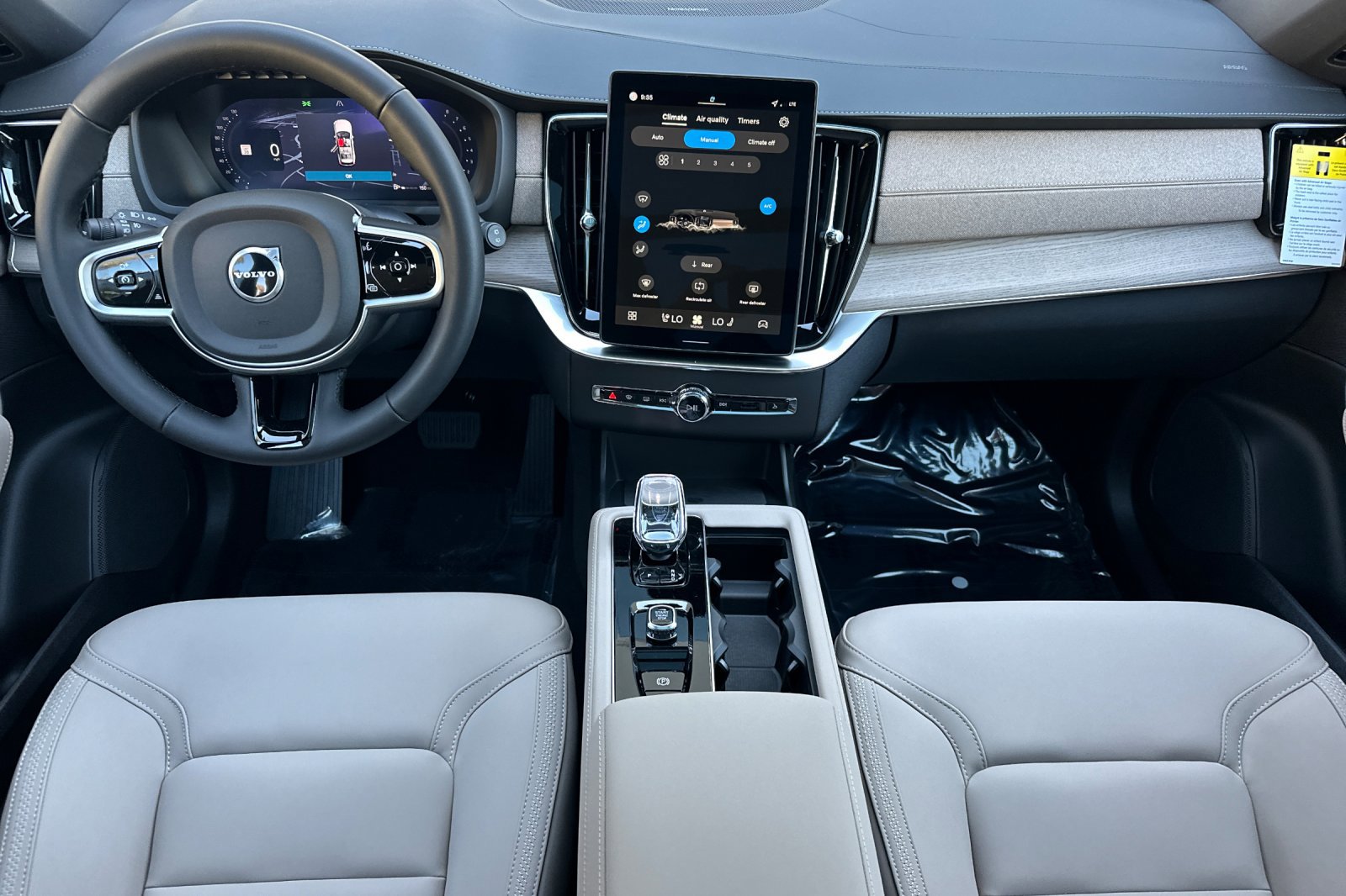 New 2026 Volvo XC90 B5 Plus image 11