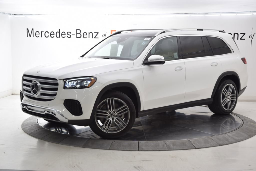 Used 2025 Mercedes-Benz GLS 450 4MATIC image 2