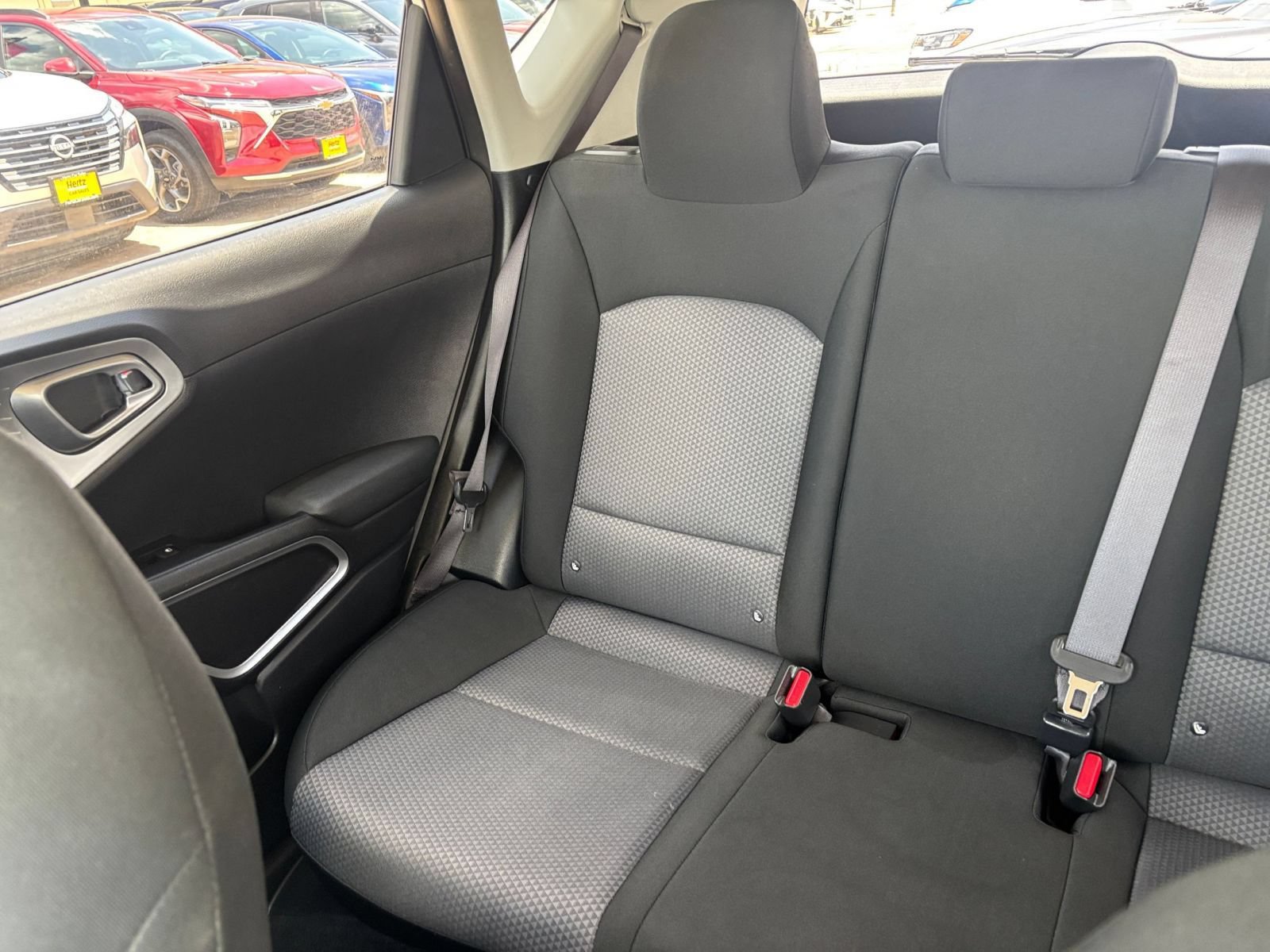 Used 2025 Kia Soul LX w/ LX Technology Package FWD image 37