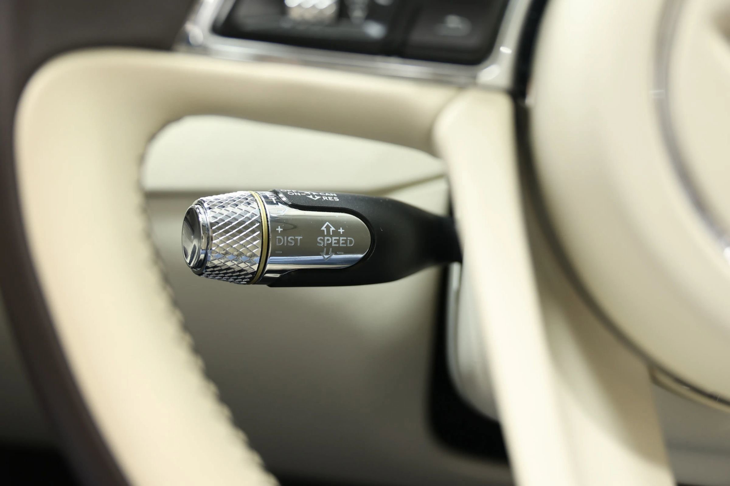 Used 2020 Bentley Flying Spur W12 AWD/4WD image 32