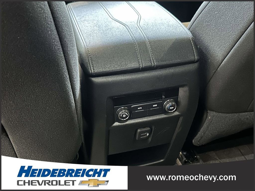 Certified 2023 Chevrolet Traverse LT image 15