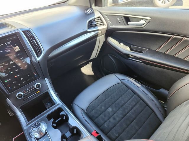 Used 2022 Ford Edge ST-Line image 15