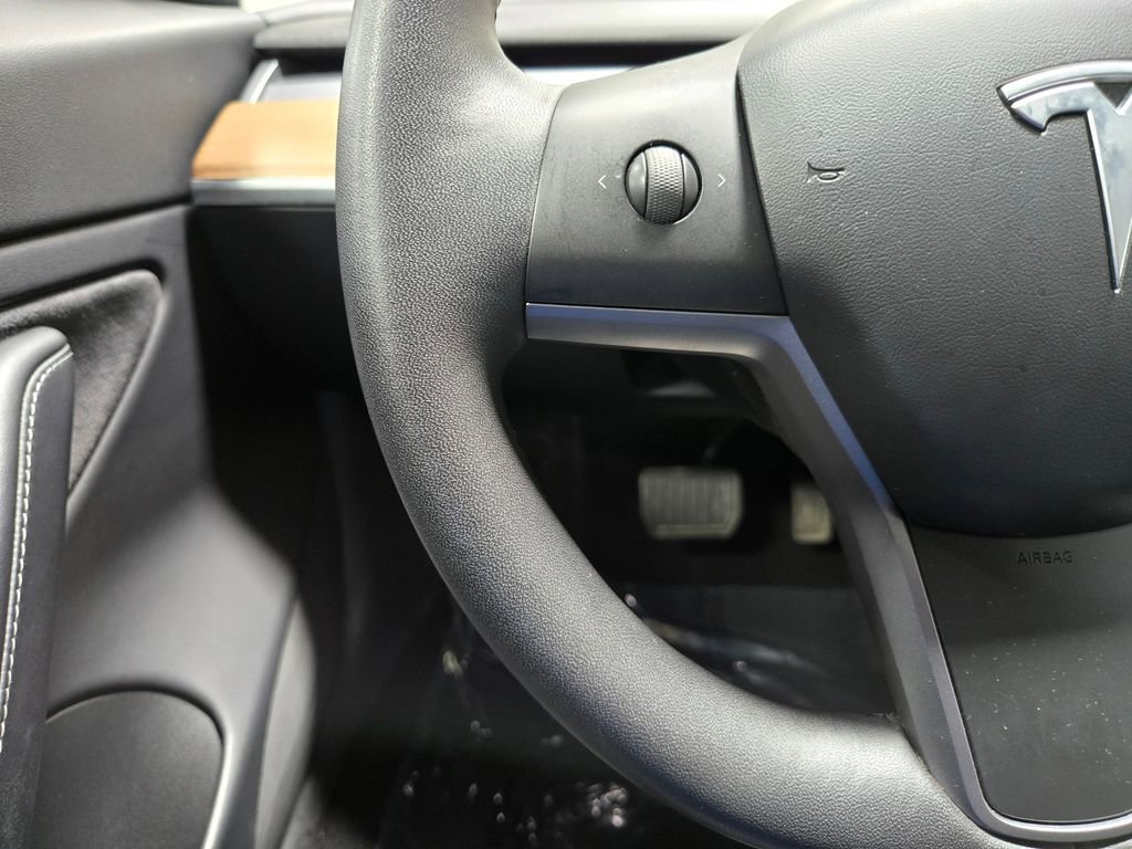 Used 2020 Tesla Model 3 Performance image 14