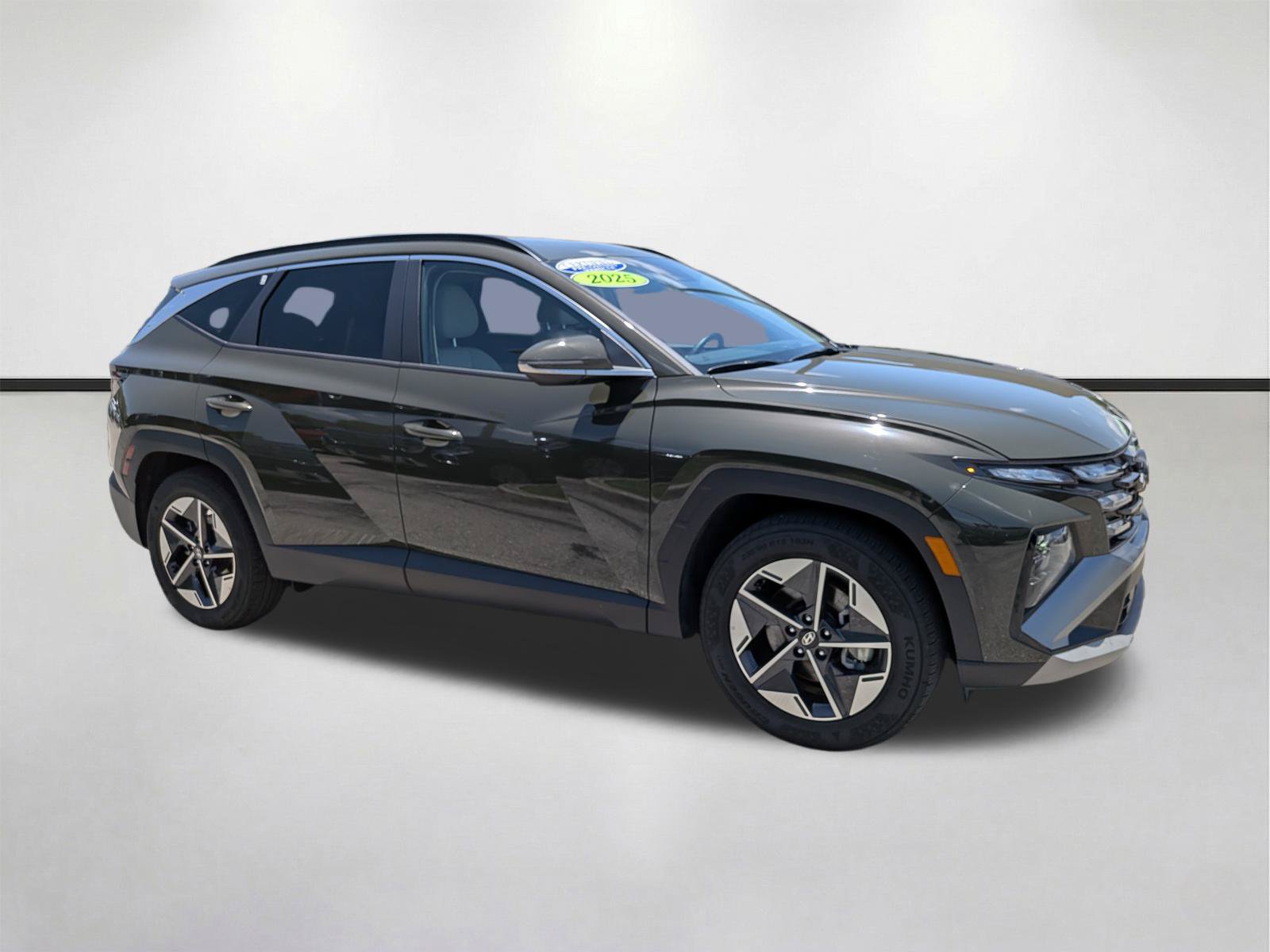 Used 2025 Hyundai Tucson SEL FWD image 2