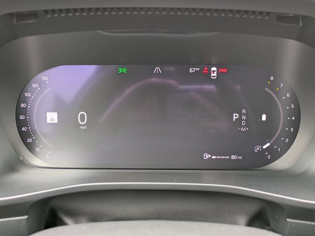 Certified 2023 Volvo XC40 B5 Plus w/ Driver Assist Package image 28