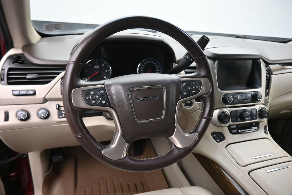 Used 2018 GMC Yukon Denali w/ Denali Ultimate Package AWD/4WD image 15