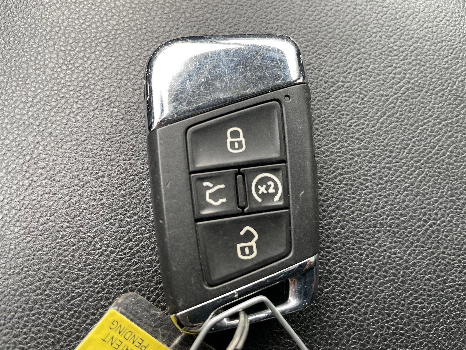 Used 2022 Volkswagen Atlas SE image 34