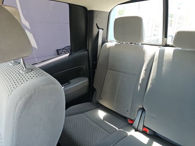 Used 2010 Toyota Tundra 4x4 Double Cab image 11