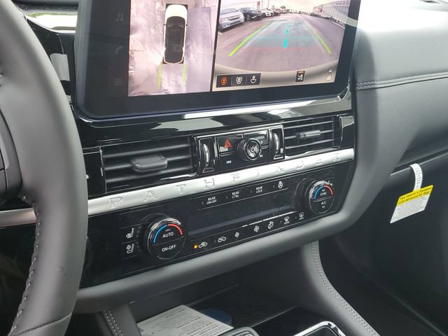 New 2026 Nissan Pathfinder Platinum AWD/4WD image 31