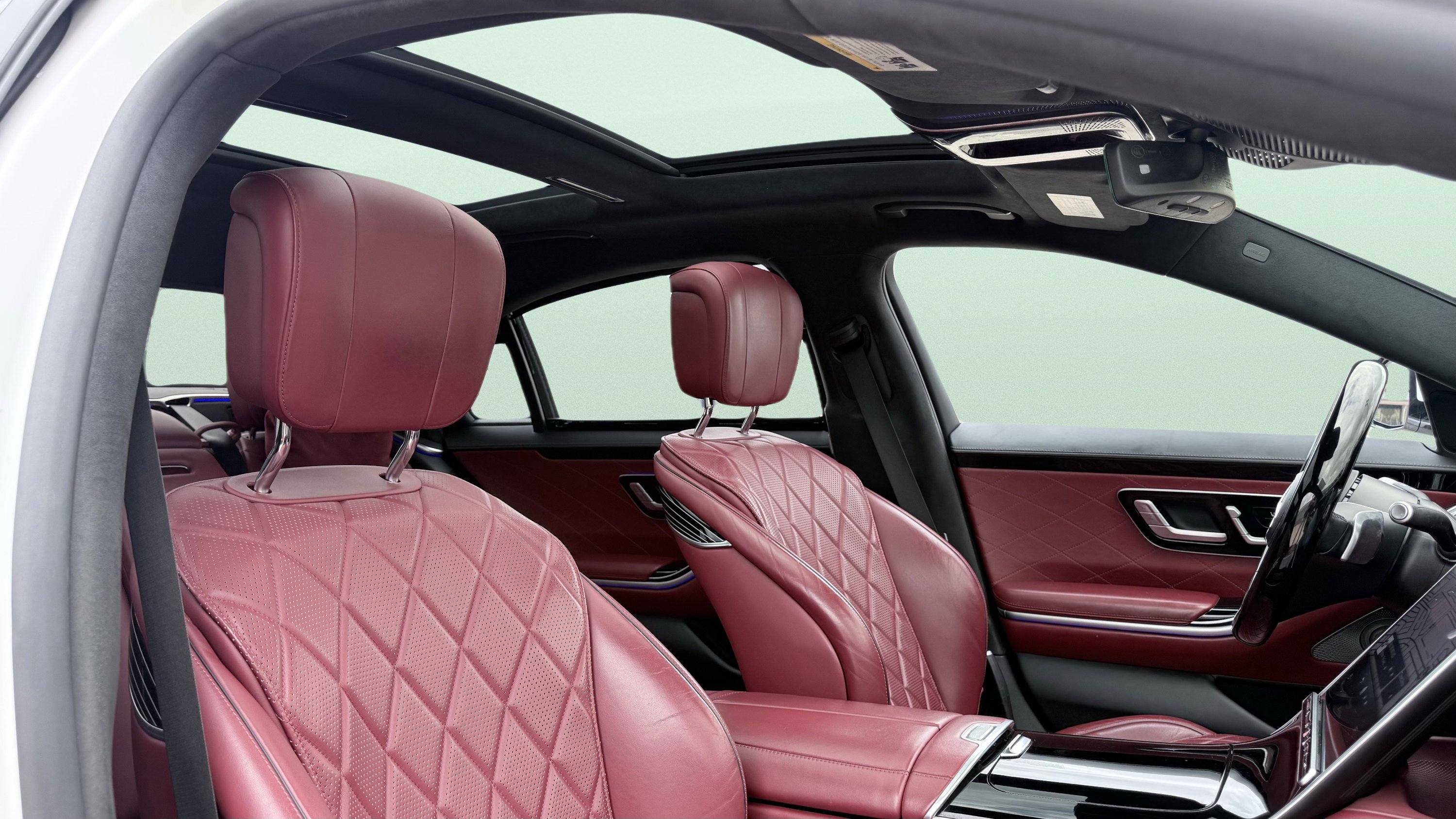 Used 2021 Mercedes-Benz S 580 4MATIC Sedan image 3