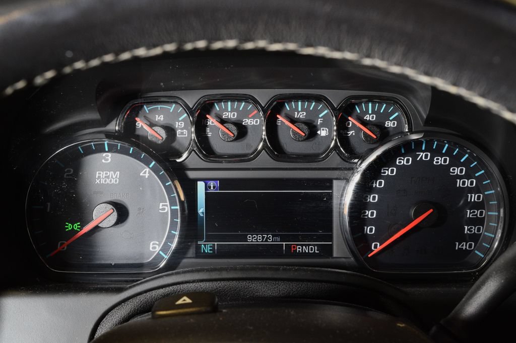 Used 2020 Chevrolet Tahoe Premier AWD/4WD image 23
