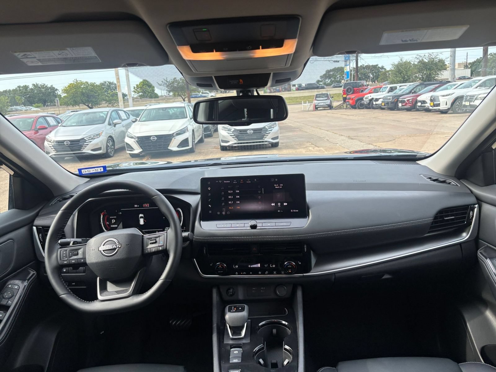Used 2026 Nissan Rogue SL FWD image 35