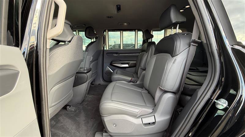 Used 2024 Kia EV9 Light Long Range image 19