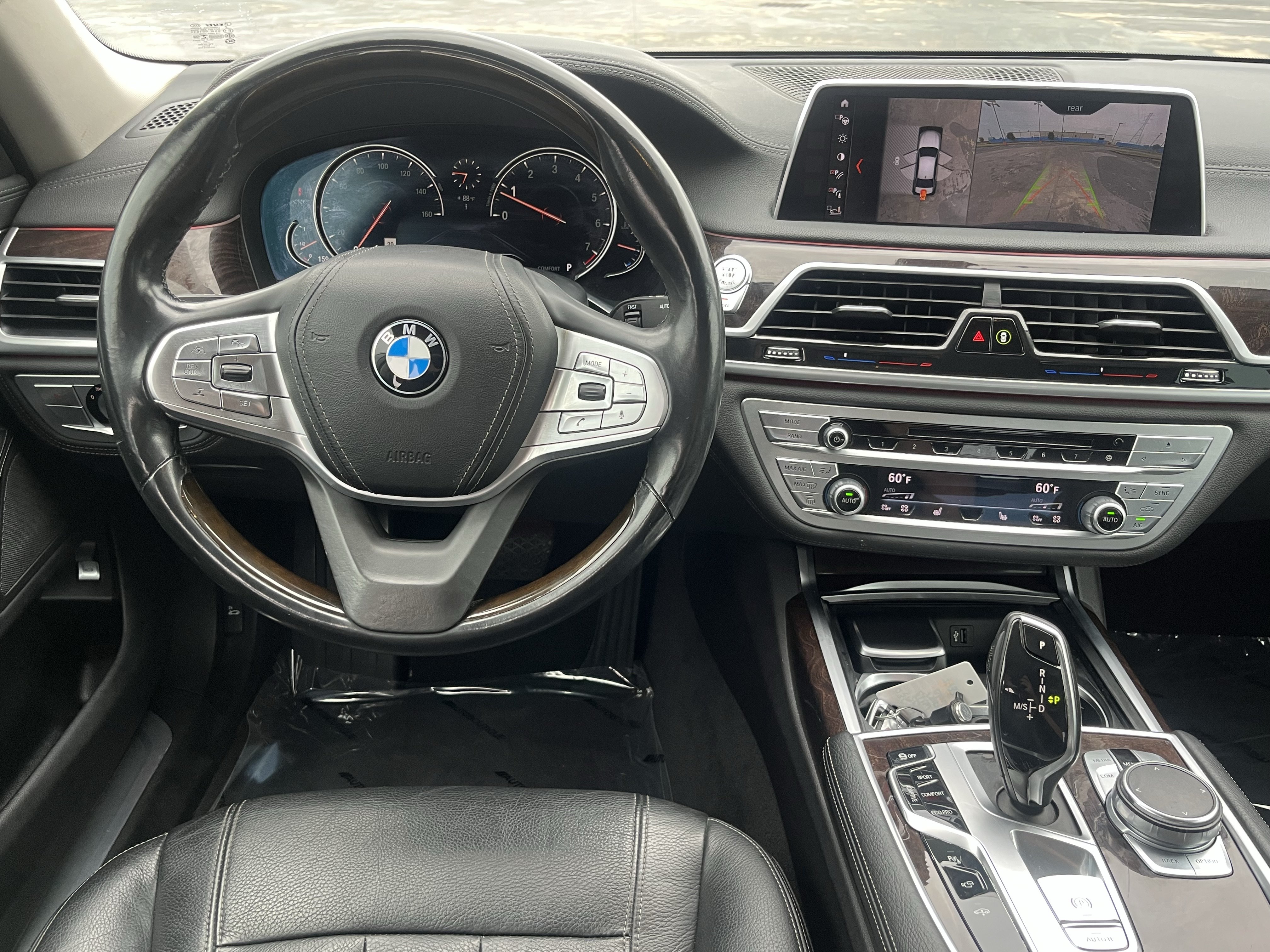 Used 2018 BMW 740i RWD image 17