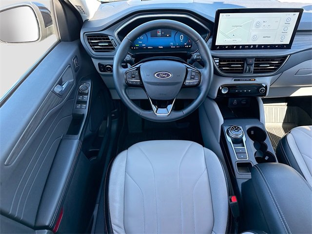 Used 2025 Ford Escape Platinum w/ Premium Technology Package image 22