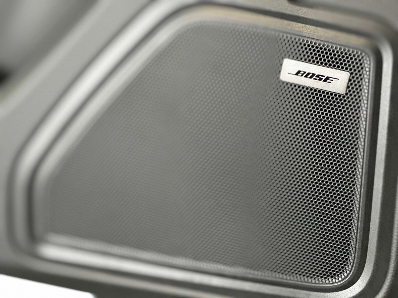 New 2026 Porsche Macan image 21