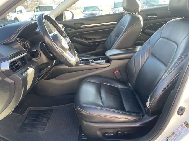 Used 2024 Nissan Altima 2.5 SR image 8