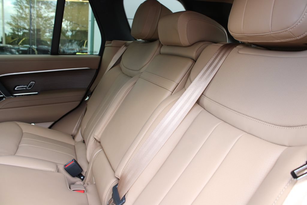 New 2026 Land Rover Range Rover SE AWD/4WD image 9