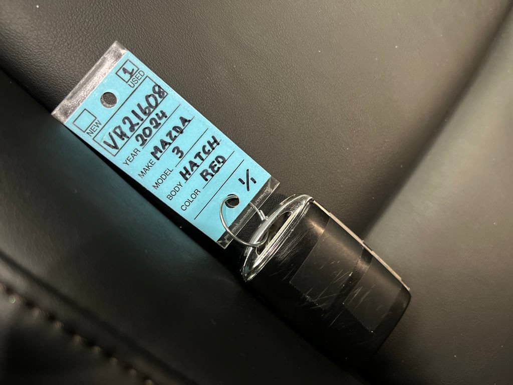 Used 2024 MAZDA MAZDA3 s FWD image 31
