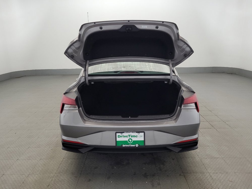Used 2023 Hyundai Elantra SEL w/ Cargo Package FWD image 29