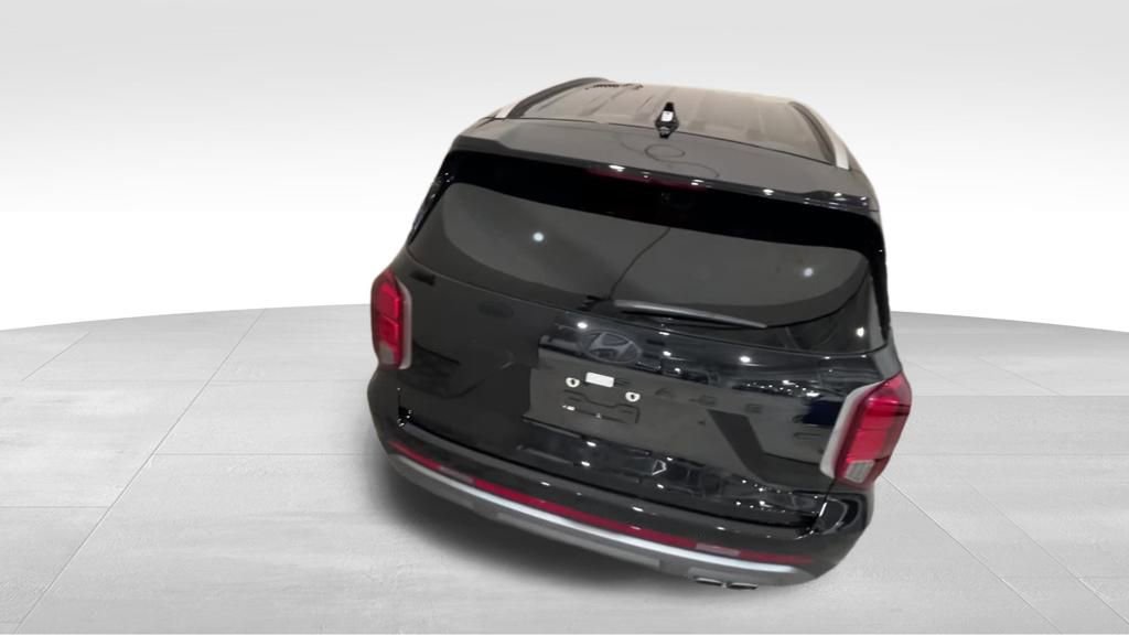 Certified 2025 Hyundai Palisade SEL image 2