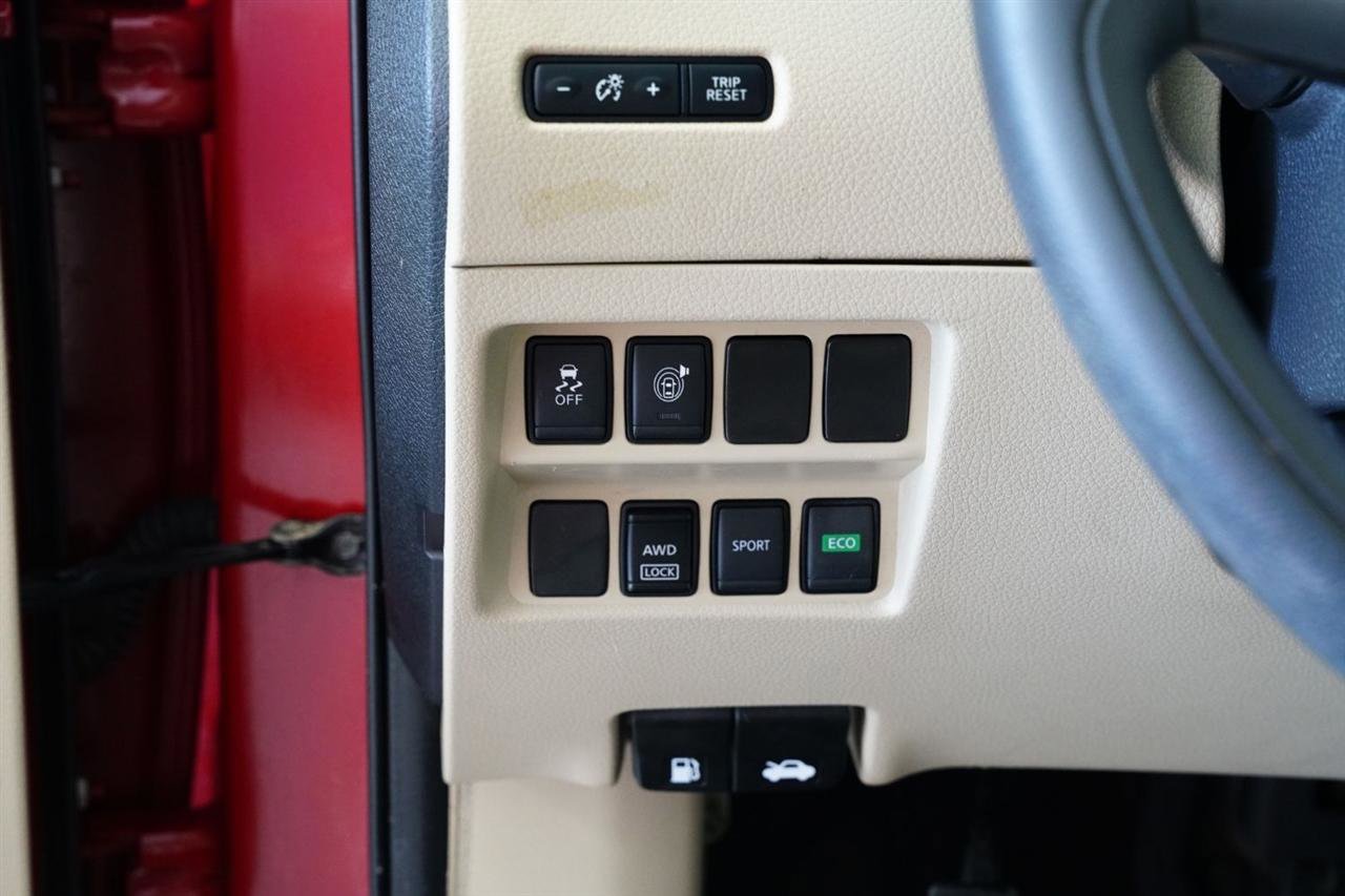 Used 2017 Nissan Rogue S w/ Appearance Package image 18