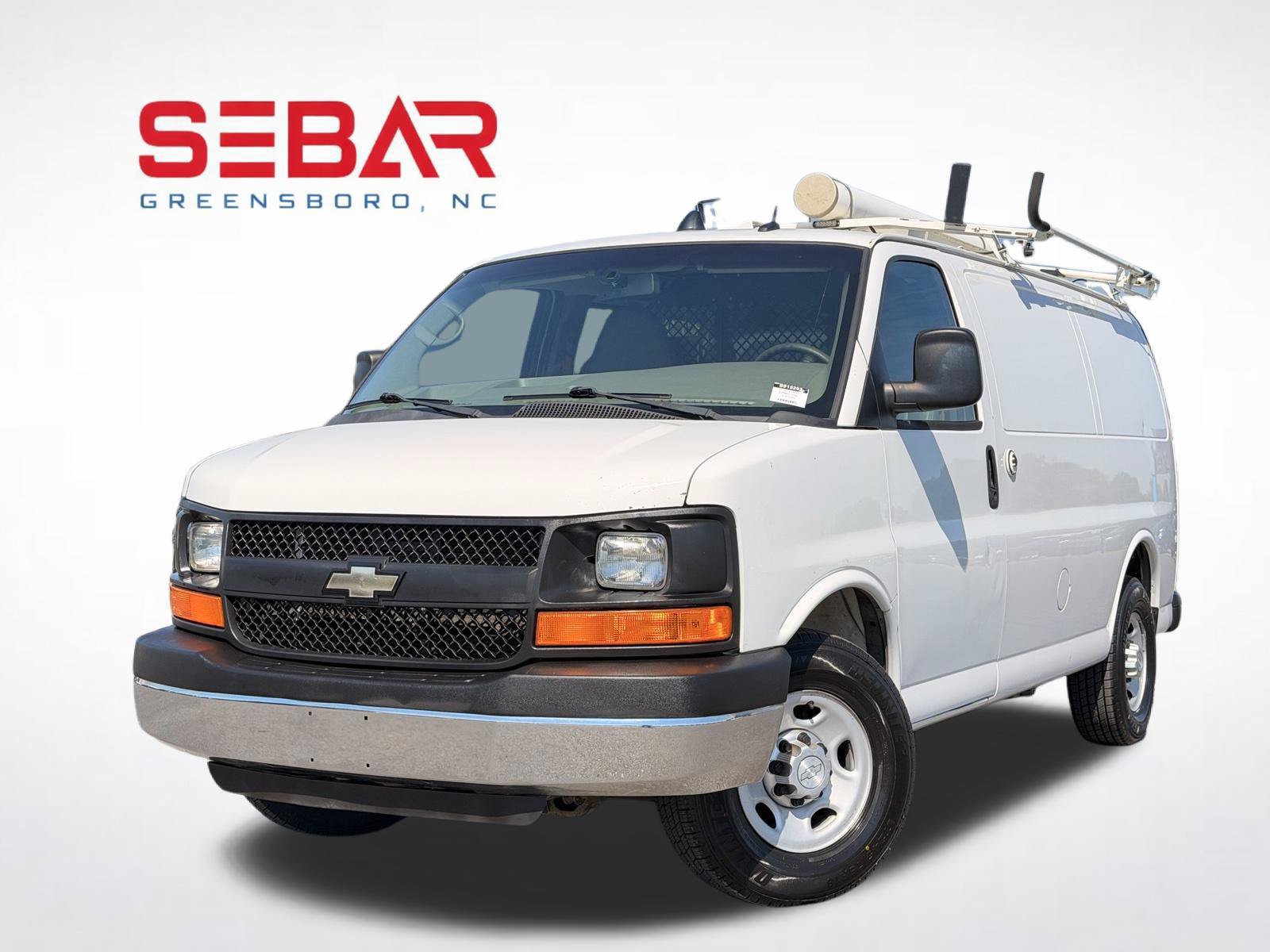 Used 2014 Chevrolet Express 2500 RWD image 1