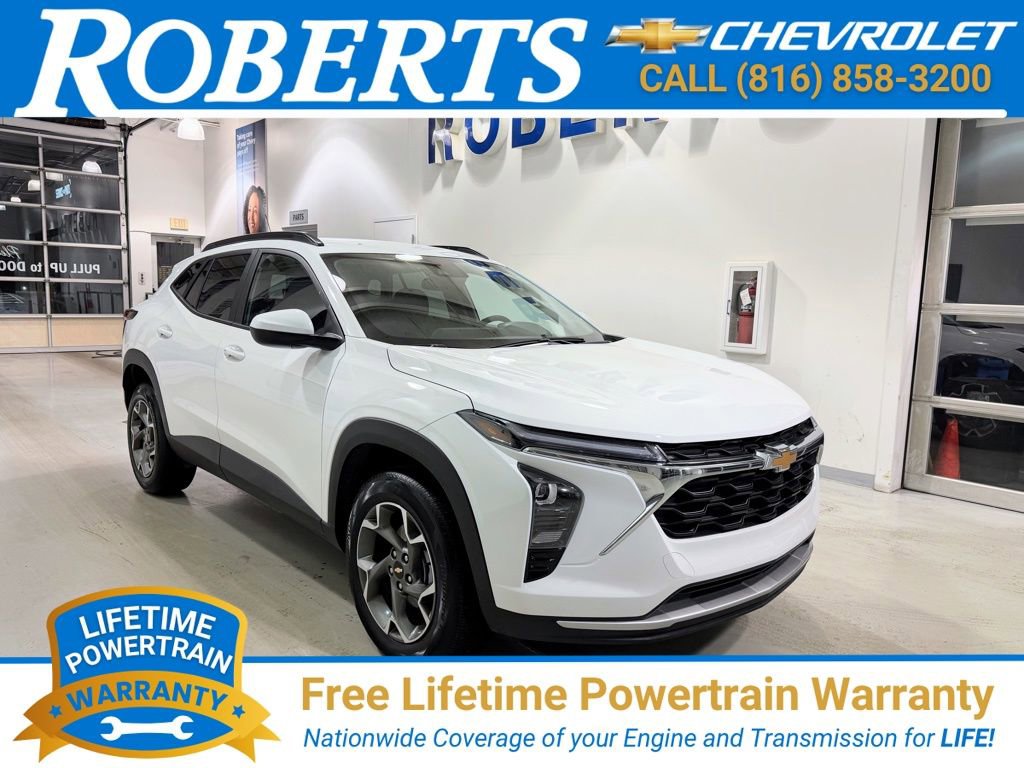 Used 2025 Chevrolet Trax LT w/ LT Convenience Package image 1