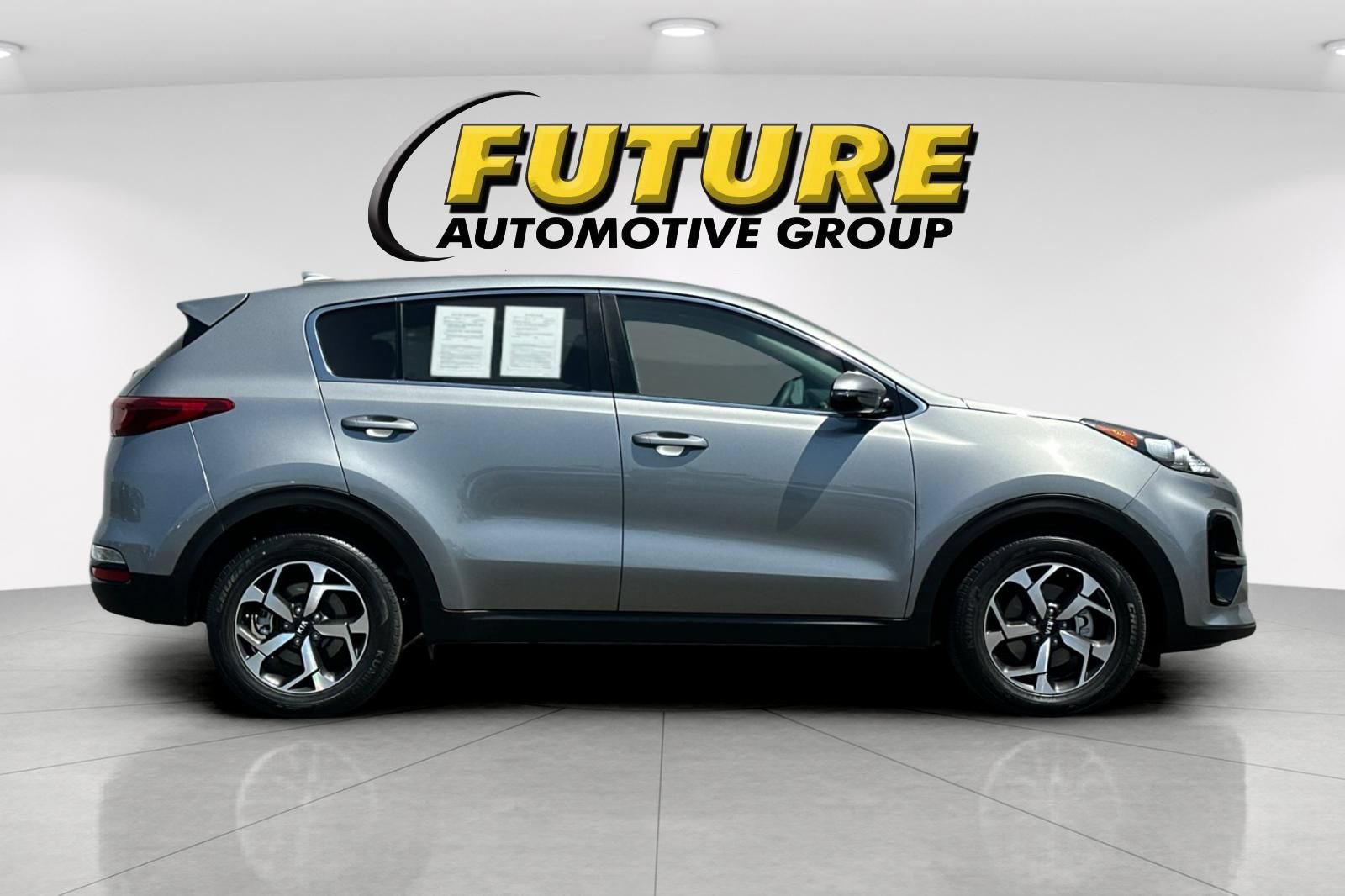 Certified 2021 Kia Sportage LX w/ LX Fwd Popular Package image 3