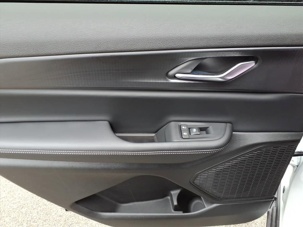 New 2025 Jeep Grand Cherokee L Altitude image 35