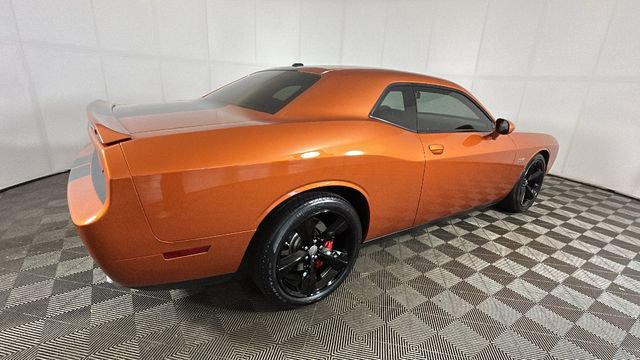 Used 2011 Dodge Challenger SRT8 RWD video 2