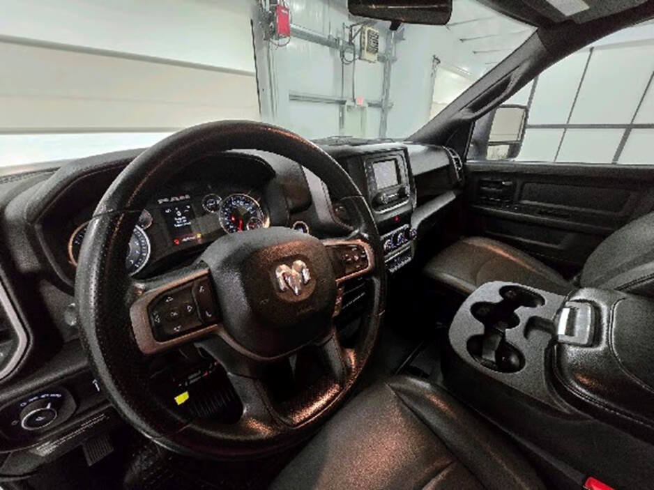 Used 2024 RAM 2500 Tradesman AWD/4WD image 17