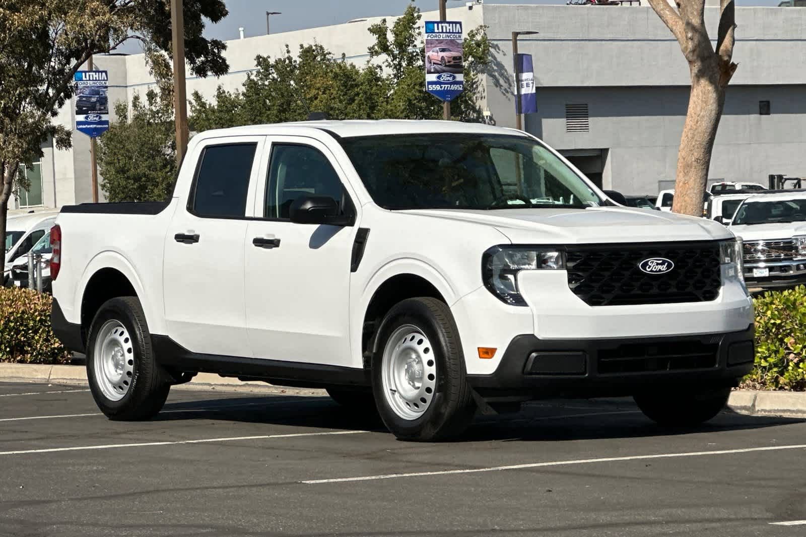 Certified 2025 Ford Maverick XL FWD image 10