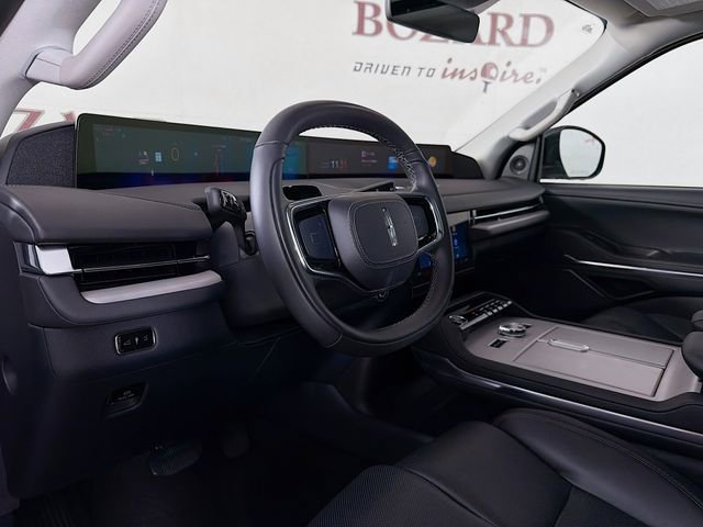 New 2025 Lincoln Navigator Reserve image 9