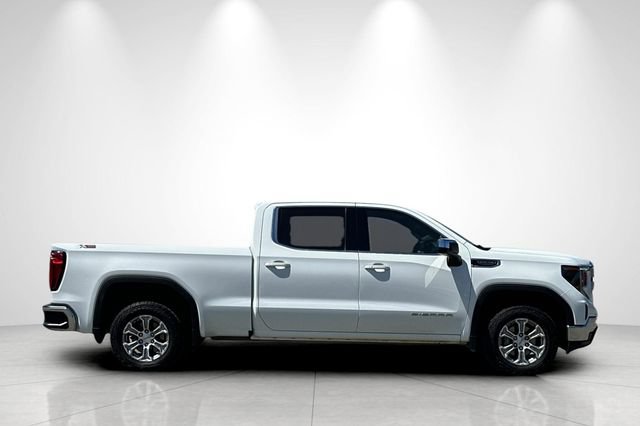 Used 2023 GMC Sierra 1500 SLE AWD/4WD image 3