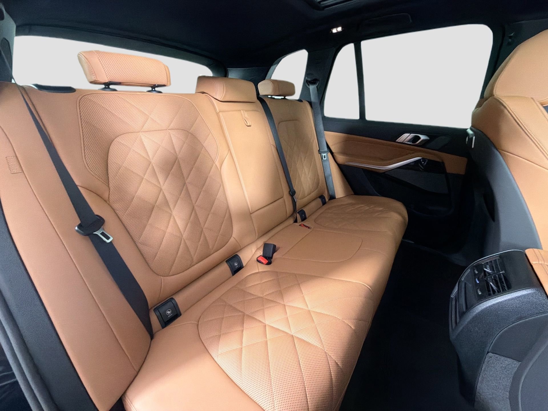 New 2026 BMW X5 xDrive40i w/ M Sport Package image 27