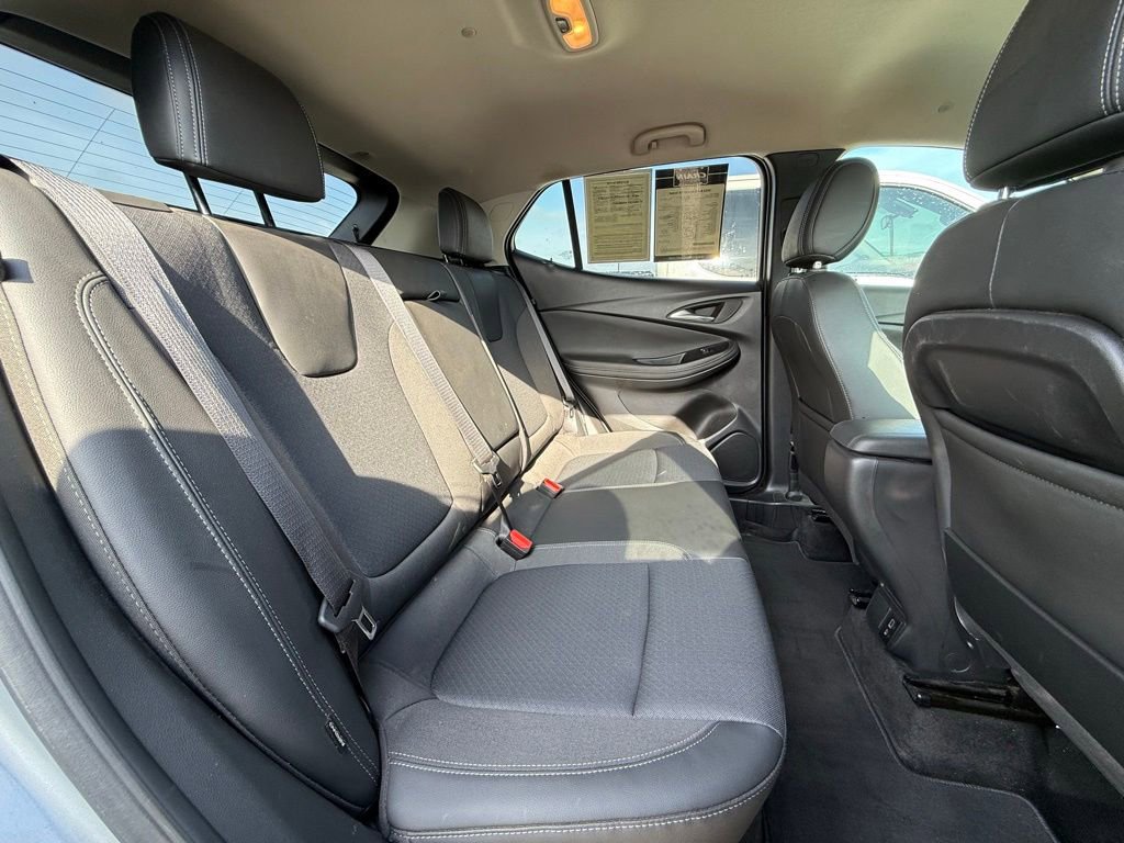 Used 2023 Buick Encore GX Select FWD image 23