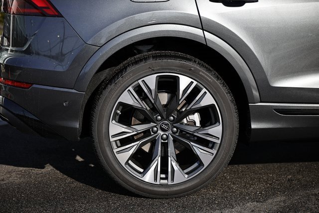 New 2026 Audi Q8 Premium Plus image 6