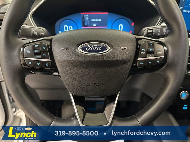 Used 2023 Ford Escape Platinum w/ Premium Technology Package image 11