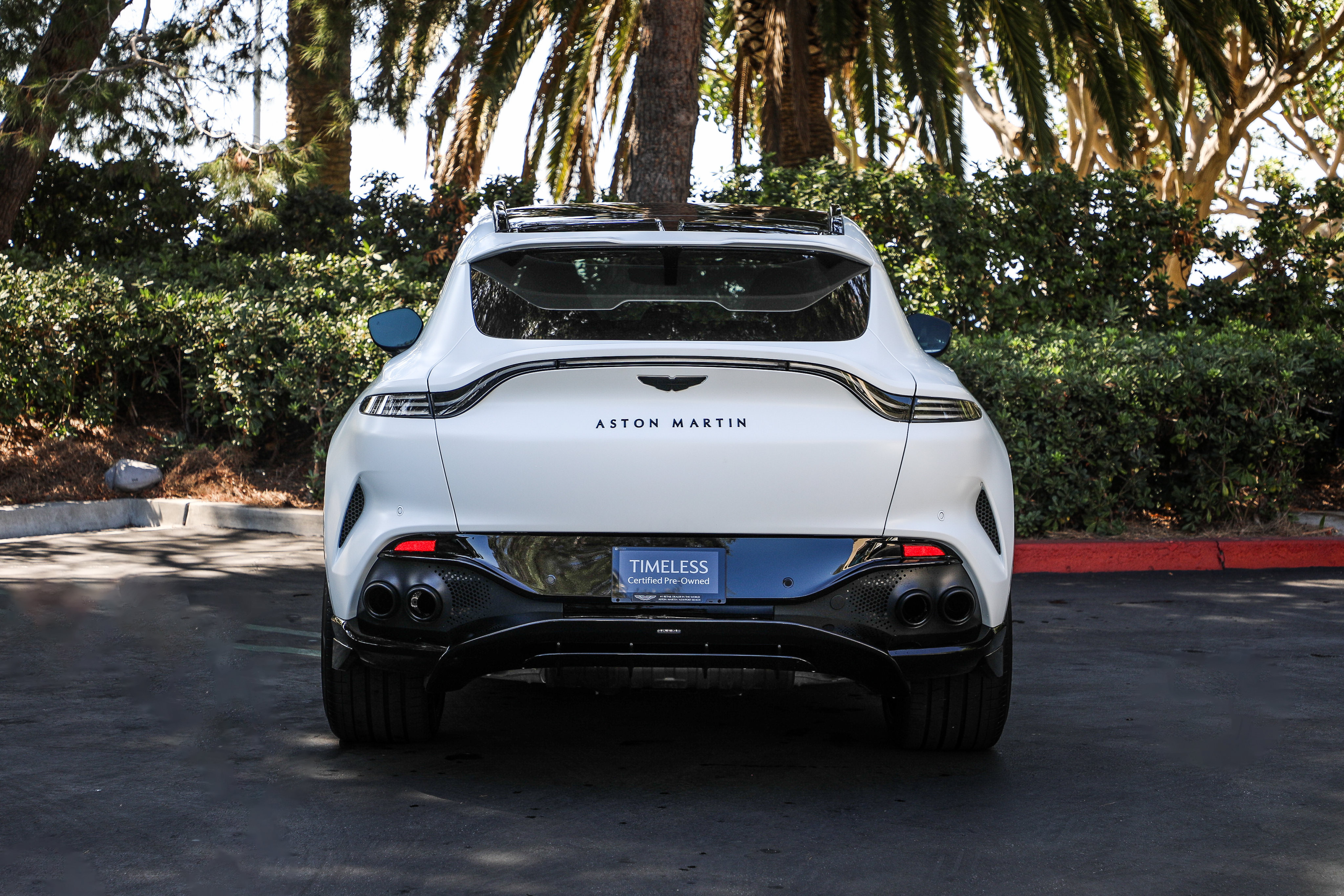 Used 2025 Aston Martin DBX 707 AWD/4WD image 6