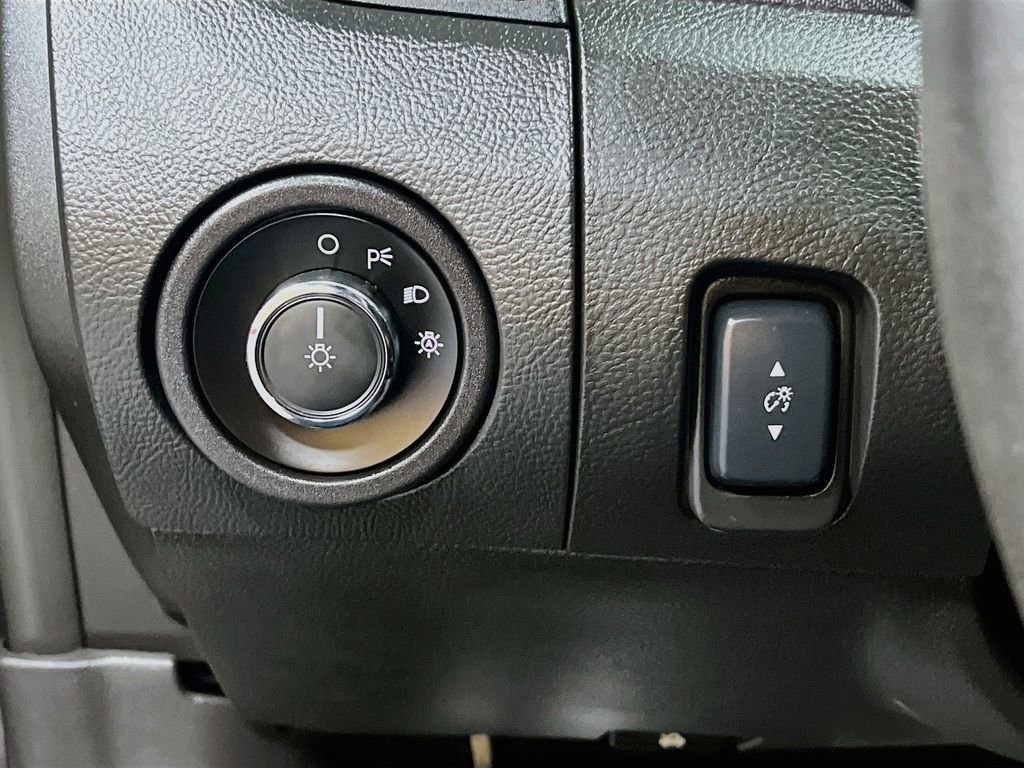 Used 2018 Ford Taurus SHO w/ Sho Performance Package image 10